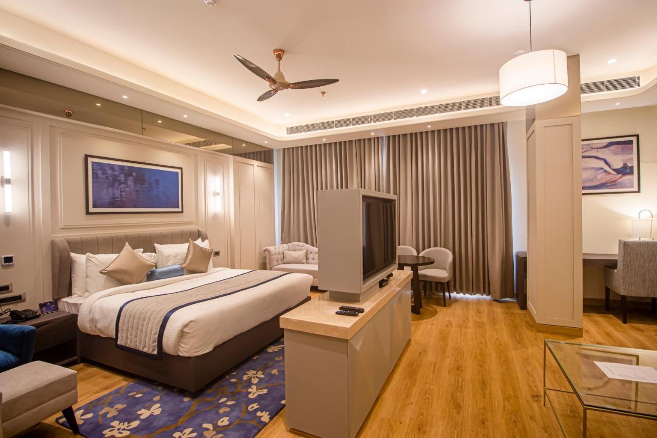 Hotel The Cove Wing Panchkula Exterior foto
