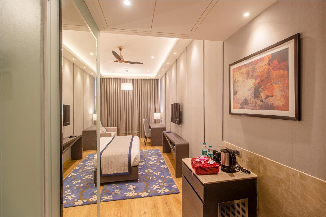 Hotel The Cove Wing Panchkula Exterior foto